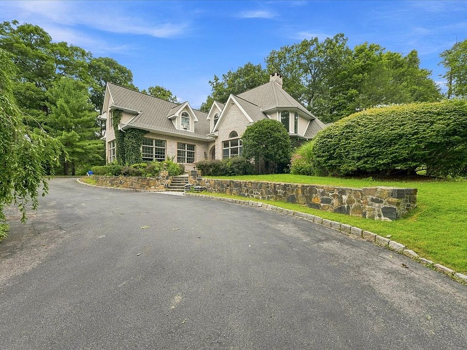 1st image of 28 Wrights Mill Rd
