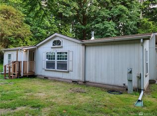 51 E Hemingway Ln, Belfair, WA 98528