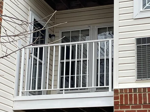 5017 Marchwood Ct #5H, Perry Hall, MD 21128