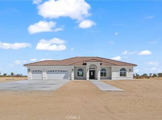 6374 Cayucos Dr, Phelan, CA 92371