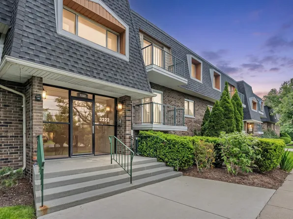 3222 Sanders Rd APT 1E, Northbrook, IL 60062