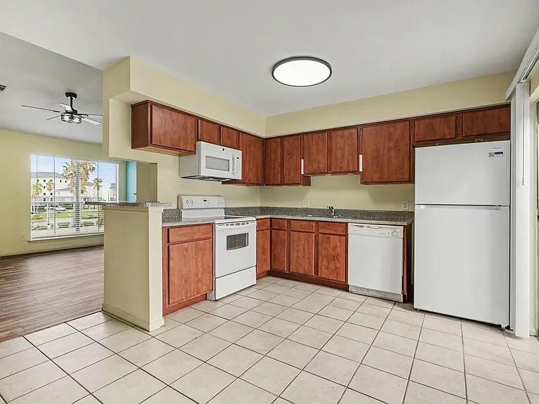 3506 Cove View Blvd #306 — Photo 11