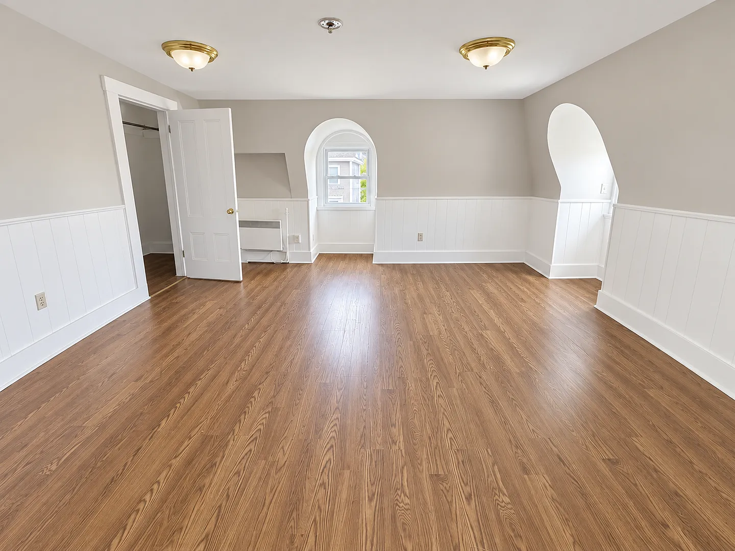 382 E Merrimack street — Photo 4