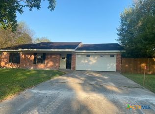 1807 Jackson St, Port Lavaca, TX 77979