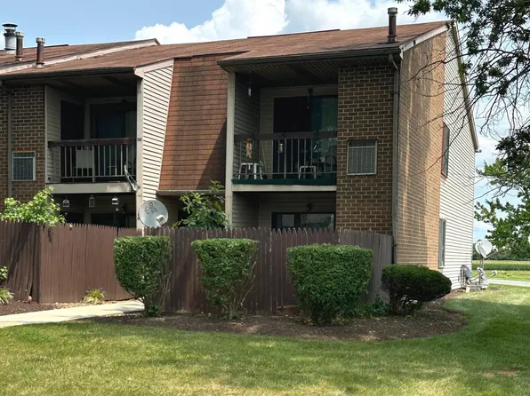 112 Lancaster Est, Mount Joy, PA 17552