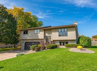 306 N Nine Mound Rd, Verona, WI 53593