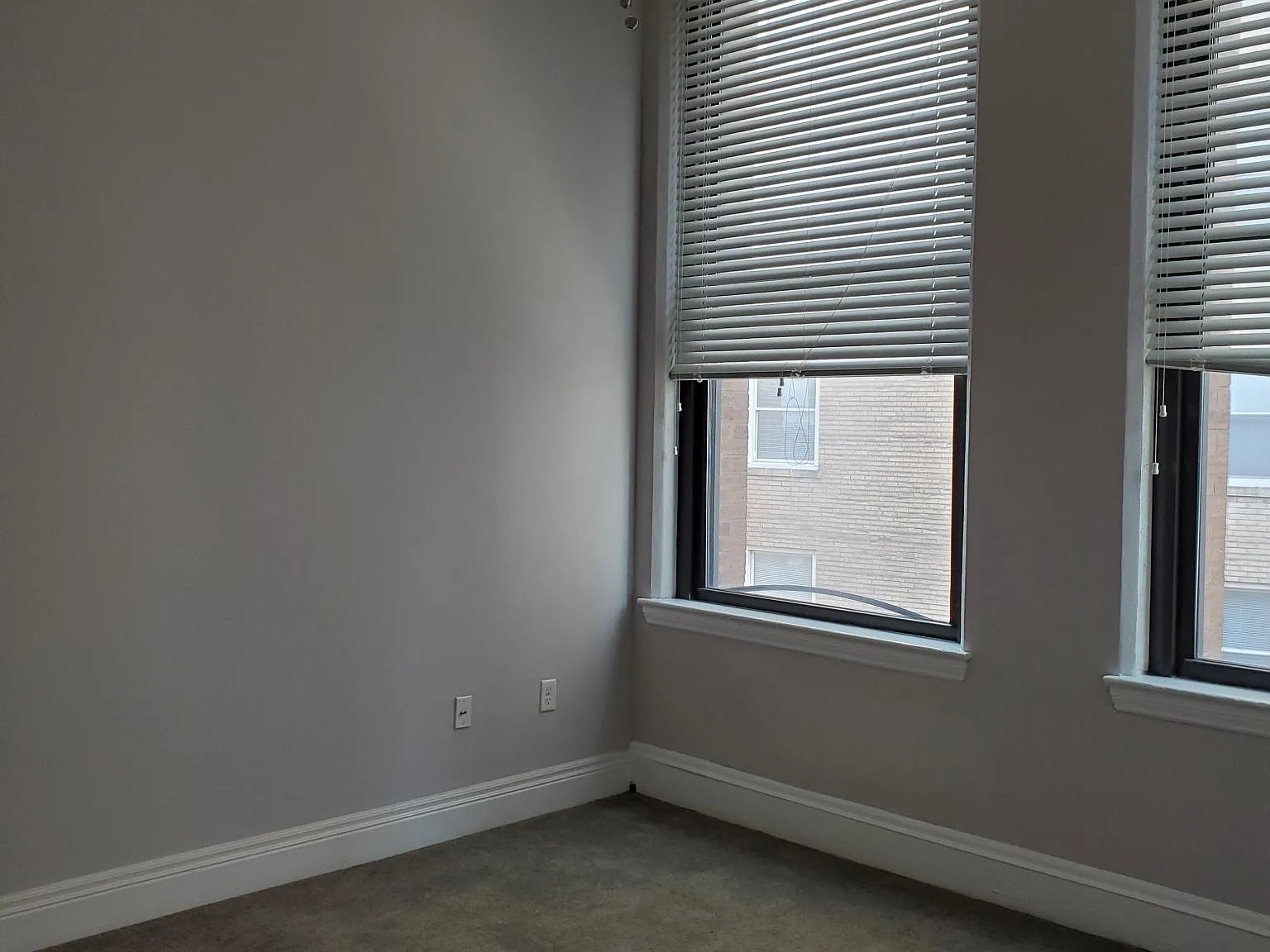3 bed, 1022 sqft, $2,250 — Photo 3