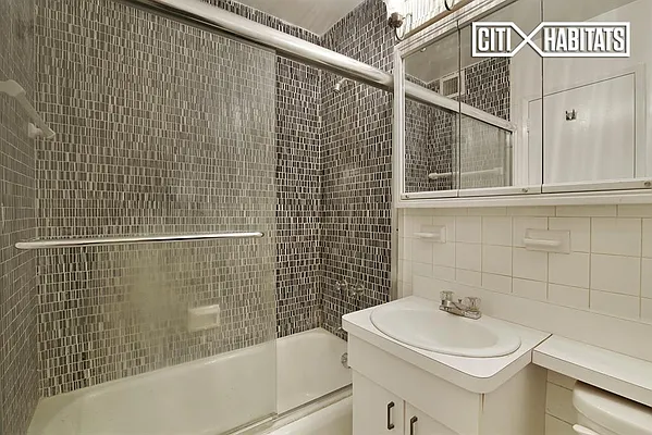 Sold by Citi Habitats | media 23