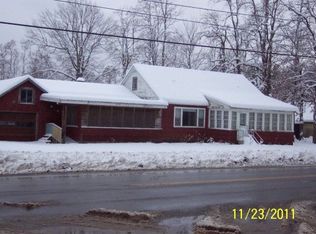 245 Sand Rd, Morrisonville, NY 12962