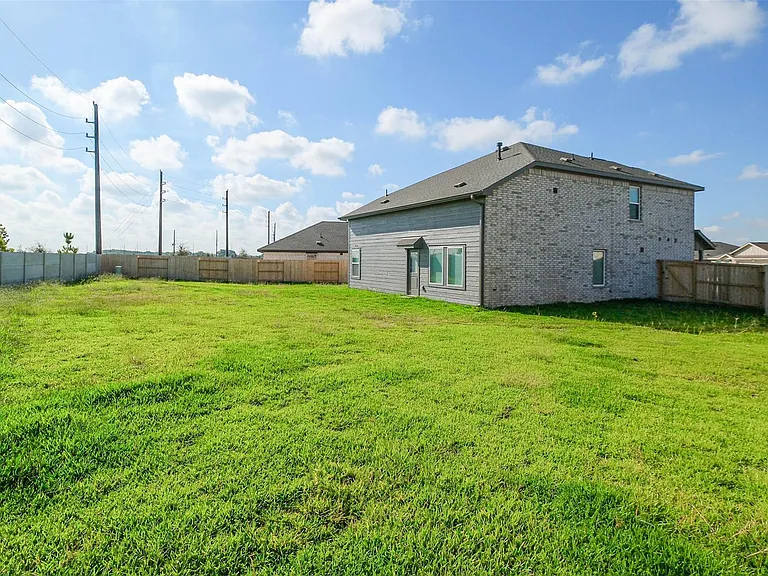 6514 Linden Leaf Dr — Photo 35