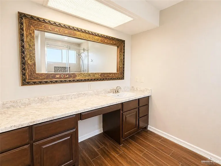 1711 Highland Park Ave — Photo 11