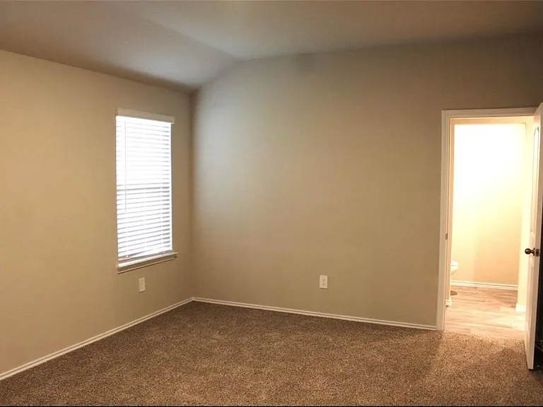 40643 Creekside Bluff Trl — Photo 33