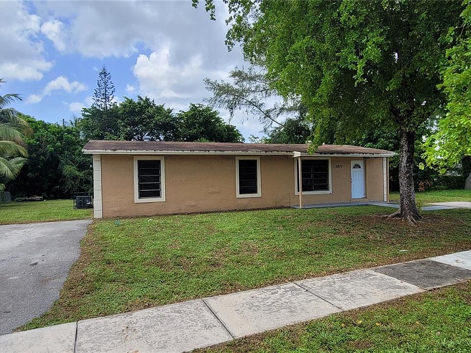 1st image of 1817 NW 14th Ave