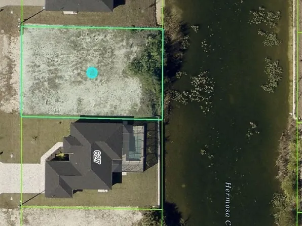 701 NW 8th Ter, Cape Coral, FL 33993