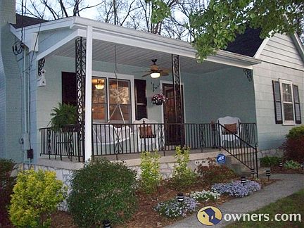2nd image of 624 Nutwood St