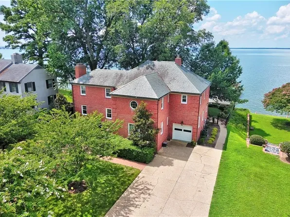 209 Hilton Ter, Newport News, VA 23601