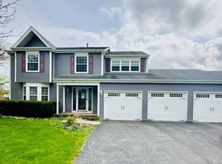 19277 W Tahoe Dr, Mundelein, IL
