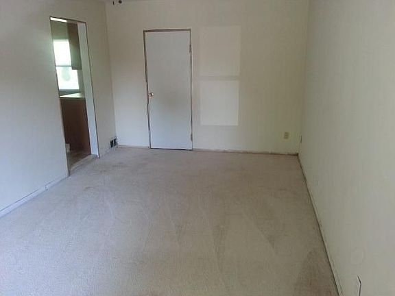 4th image of 8225 Topaz Dr