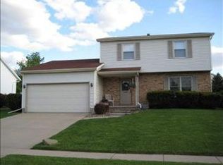 2601 Rainbow Ave, Bloomington, IL