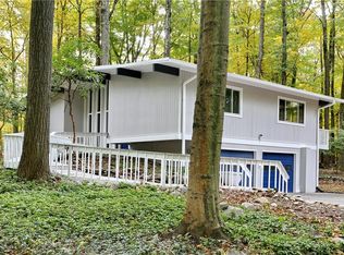 35 White Birch Dr, Pomona, NY 10970