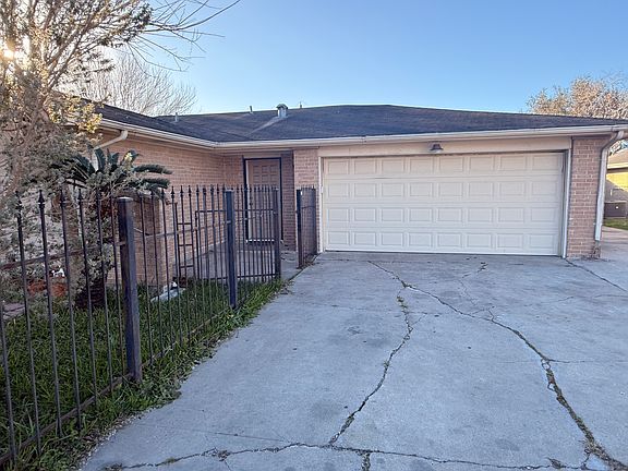 2nd image of 10726 Westview Dr