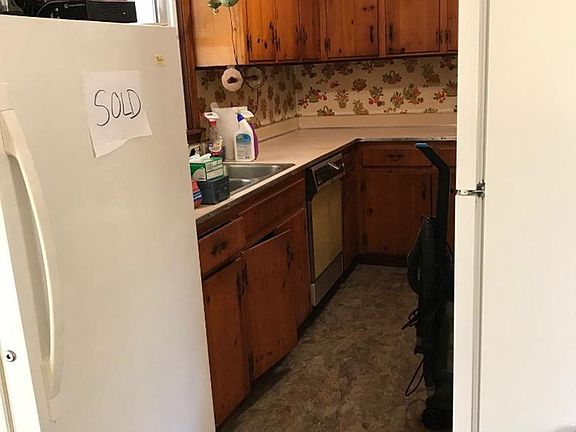 2nd image of 108 Foy Dr