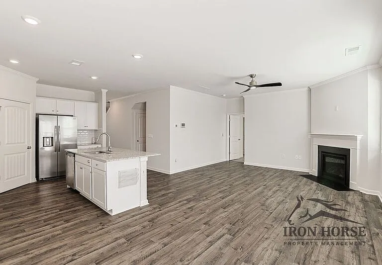 835 Baker View Ln — Photo 11