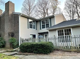 572 Trillum Ct SW, Marietta, GA 30008