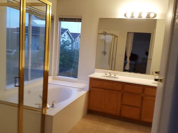 5th image of 29058 Rosecliff Ln
