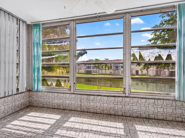 8321 SANDS POINT Boulevard #D206, Tamarac, FL 33321