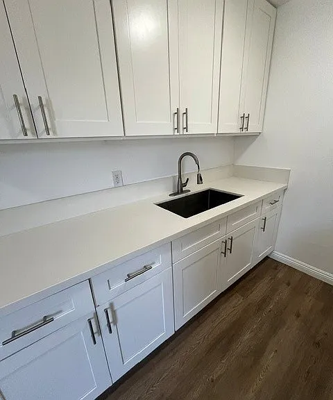 1540 & 1544 W. Florence Avenue — Photo 24