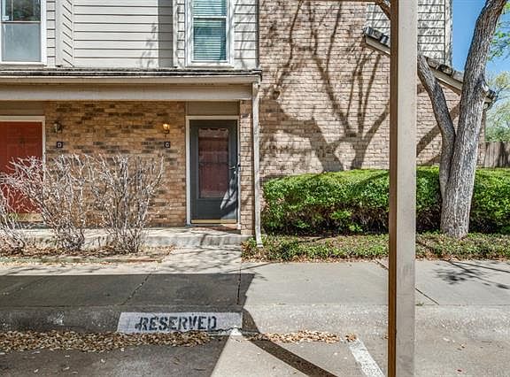 2nd image of 1101 Brighton Dr APT C