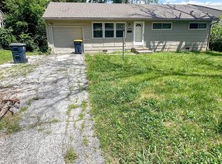 11409 Crystal Ave, Kansas City, MO 64134