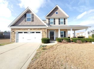 6602 Stillwood Dr, Hope Mills, NC 28348