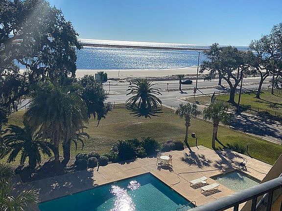 5th image of 520 Beach Blvd APT 504