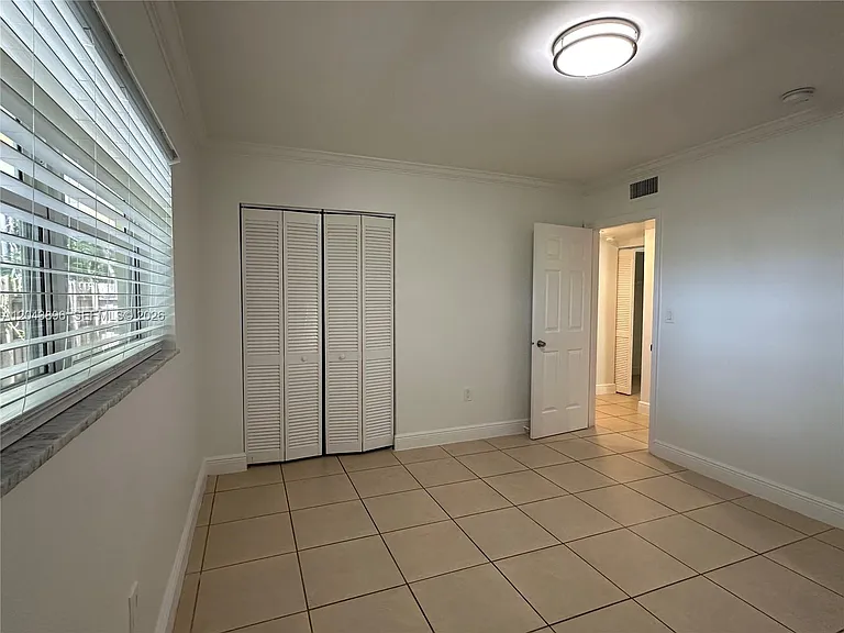 2536 Van Buren St #5A — Photo 19