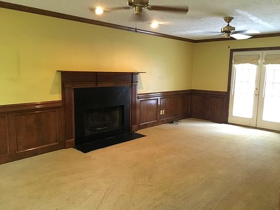5th image of 340 Woodbridge Dr