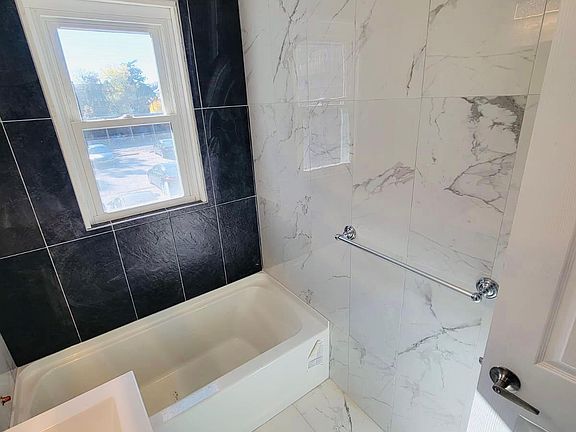 4th image of 1276 Cove Ave #14