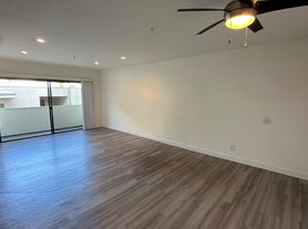 1380 Veteran Ave