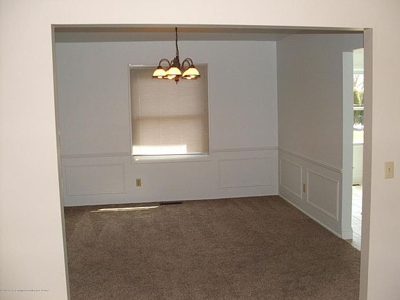 5th image of 419 Green Meadows Dr
