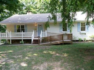 4678 Old Stage Rd, Kingsport, TN 37664