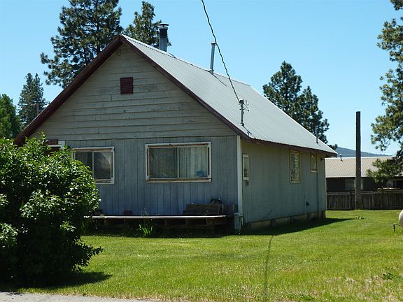 3rd image of 463925 Parkwood Dr