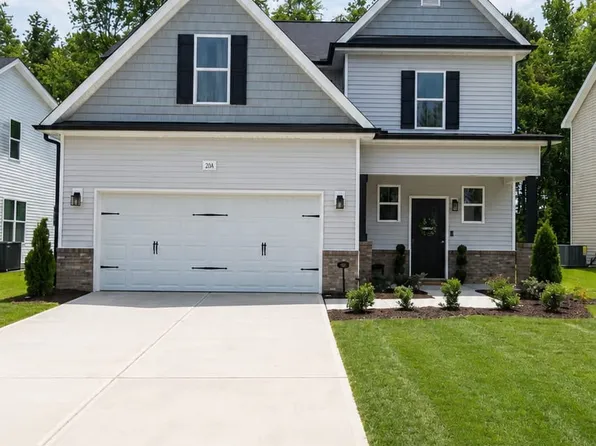 204 Cordgrass Ct, Smithfield, NC 27577