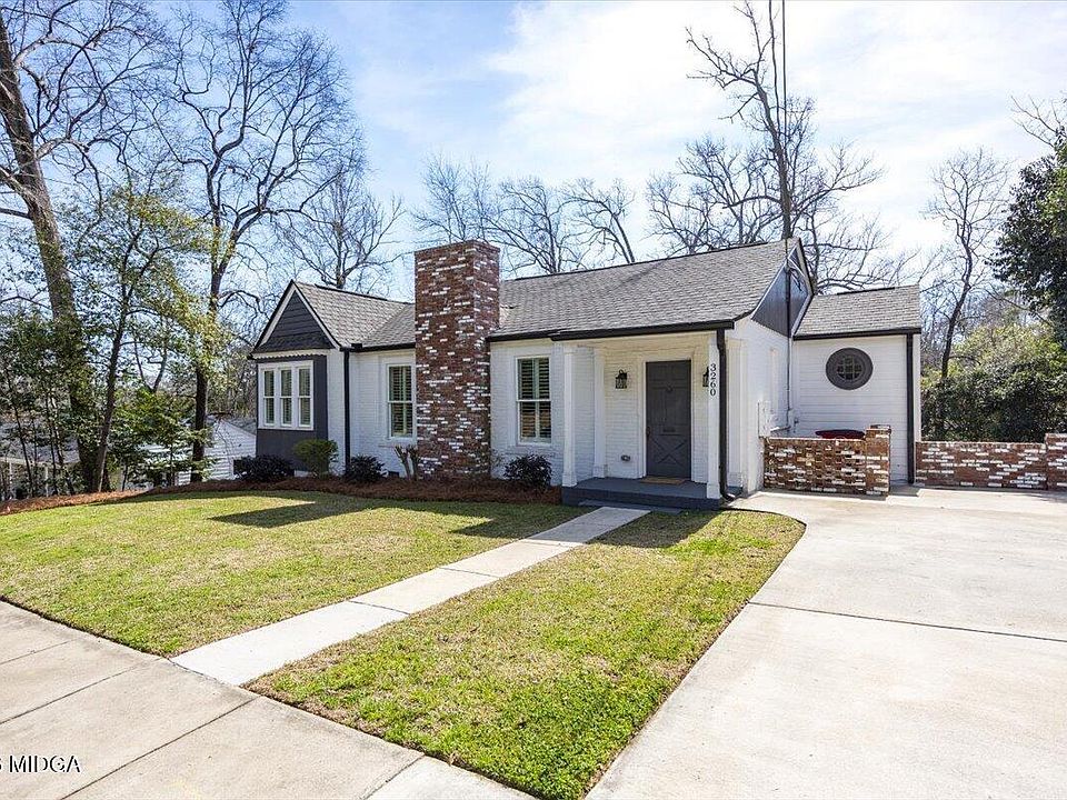 1st image of 3260 Vista Cir