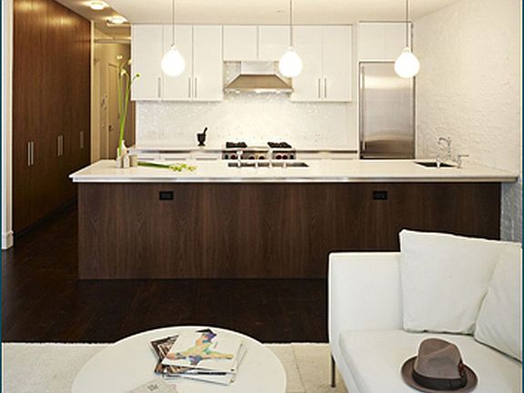 2nd image of 159 Duane St #4THFLOOR