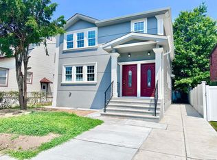 11619 Mexico St, Saint Albans, NY 11412