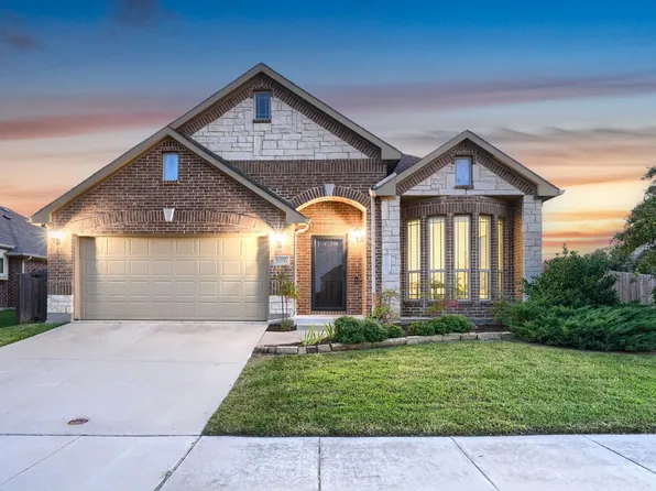 8808 Cassidy Ln, Aubrey, TX 76227