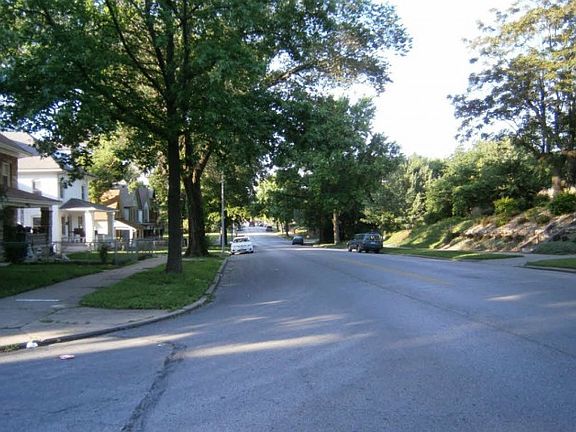 5th image of 438 Benton Blvd