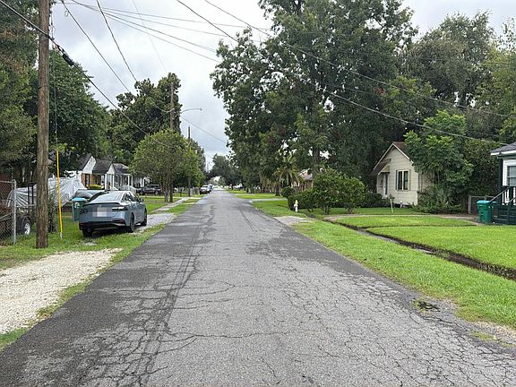 4th image of 1306 Clay St