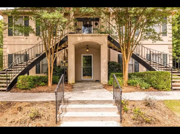5 Plantation Dr NE, Atlanta, GA